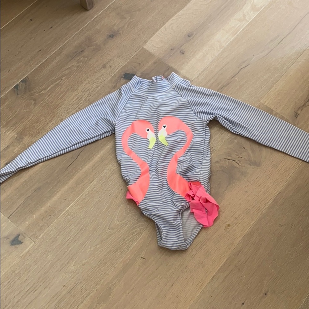 Swim suit